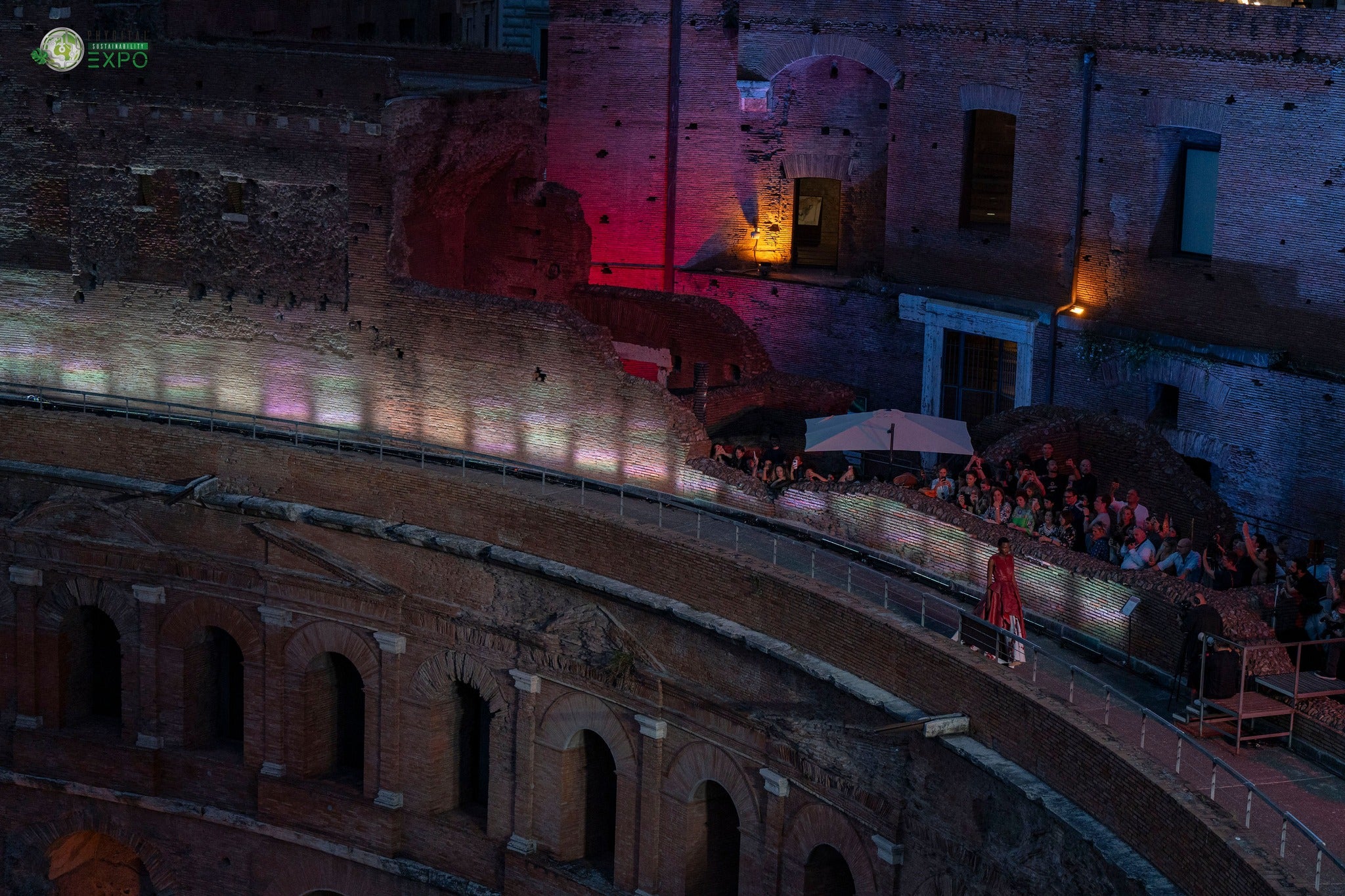 benedetti.info Unveils Sustainable and Appleskin Haute Couture Dress at the Spectacular Archaeological Complex of Mercati di Traiano in Rome