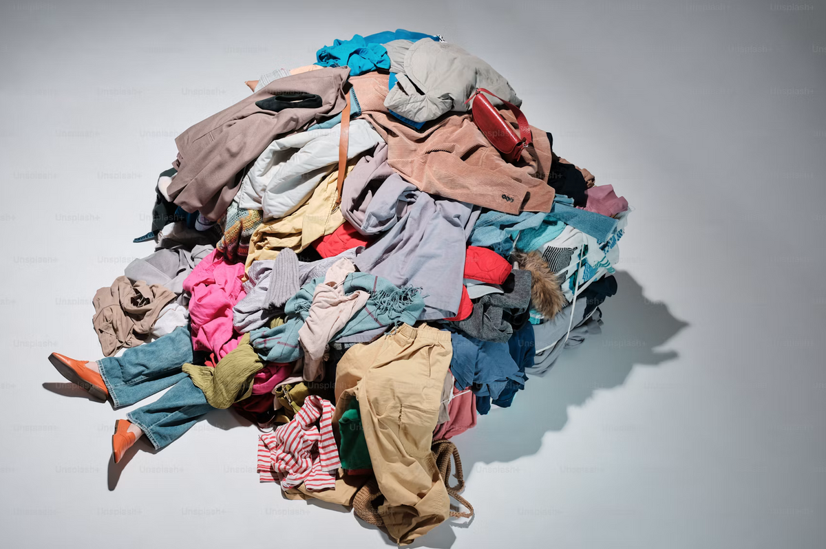 How to Spot Greenwashing in Fashion: The Truth Behind “Sustainable” Claims