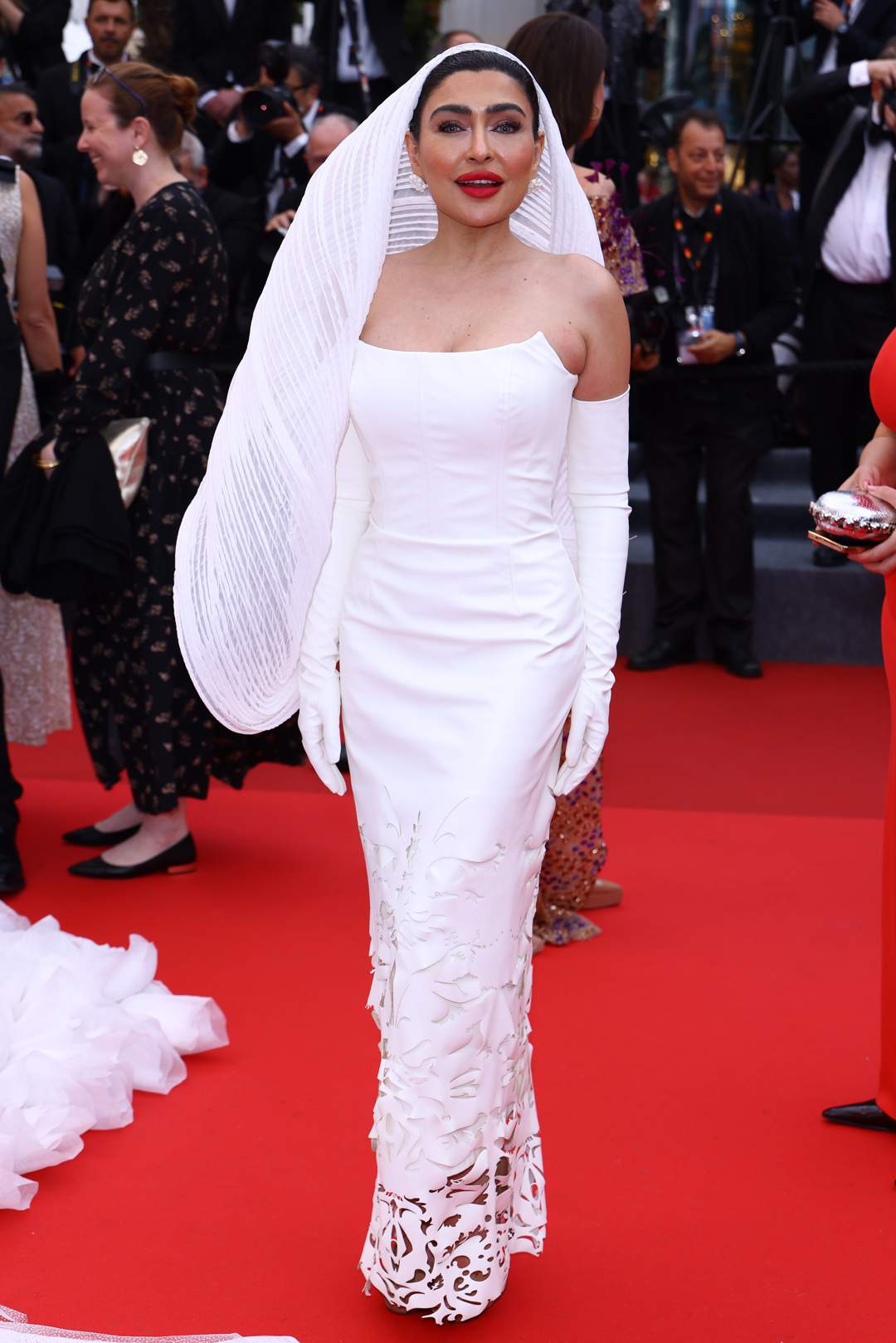 Sustainable Luxury Fashion Stuns Cannes: Stars Choose benedetti.info for the Red Carpet
