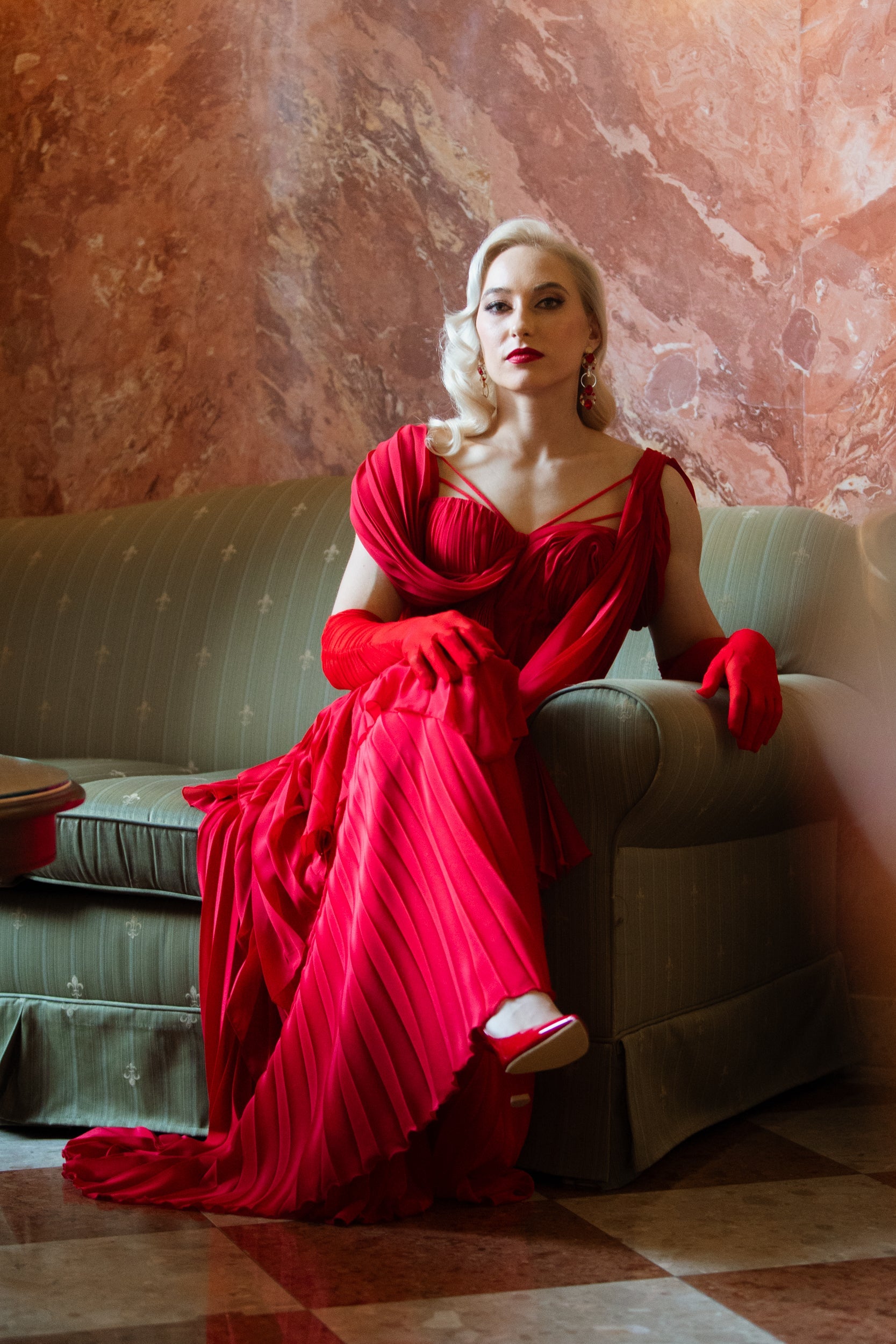 VEGAN FORMALWEAR: DRESSING FOR GRAND OCCASIONS WITH STYLE AND COMPASSION