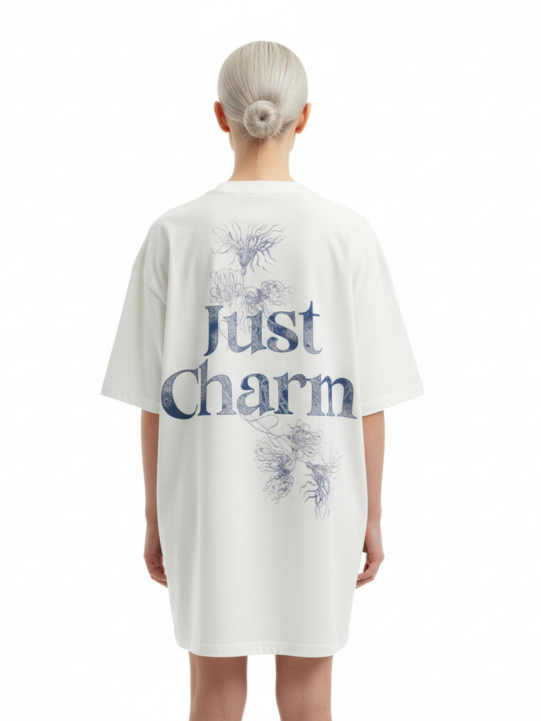T-shirt Oversize Eco Unisex "No Harm, Just Charm"